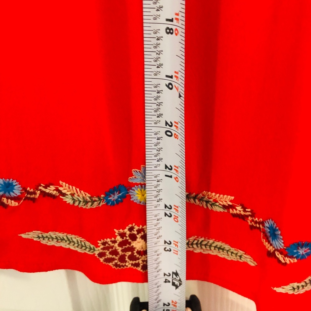 Embroidered Blouse - Picture 4 of 6